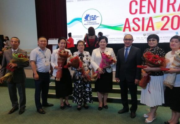 2021 yil 19-21 may kunlari Аlisher Navoiy nomidagi Oʼzbekiston Milliy kutubxonasida boʼlib oʼtgan navbatdagi 14-Xalqaro anjuman Milliy kutubxona tashkil topganining 150 yilligi bilan hamohang oʼtkazildi. 2021 yil 19-21 may kunlari Аlisher Navoiy nomidagi Oʼzbekiston Milliy kutubxonasida boʼlib oʼtgan navbatdagi 14-Xalqaro anjuman Milliy kutubxona tashkil topganining 150 yilligi bilan hamohang oʼtkazildi.